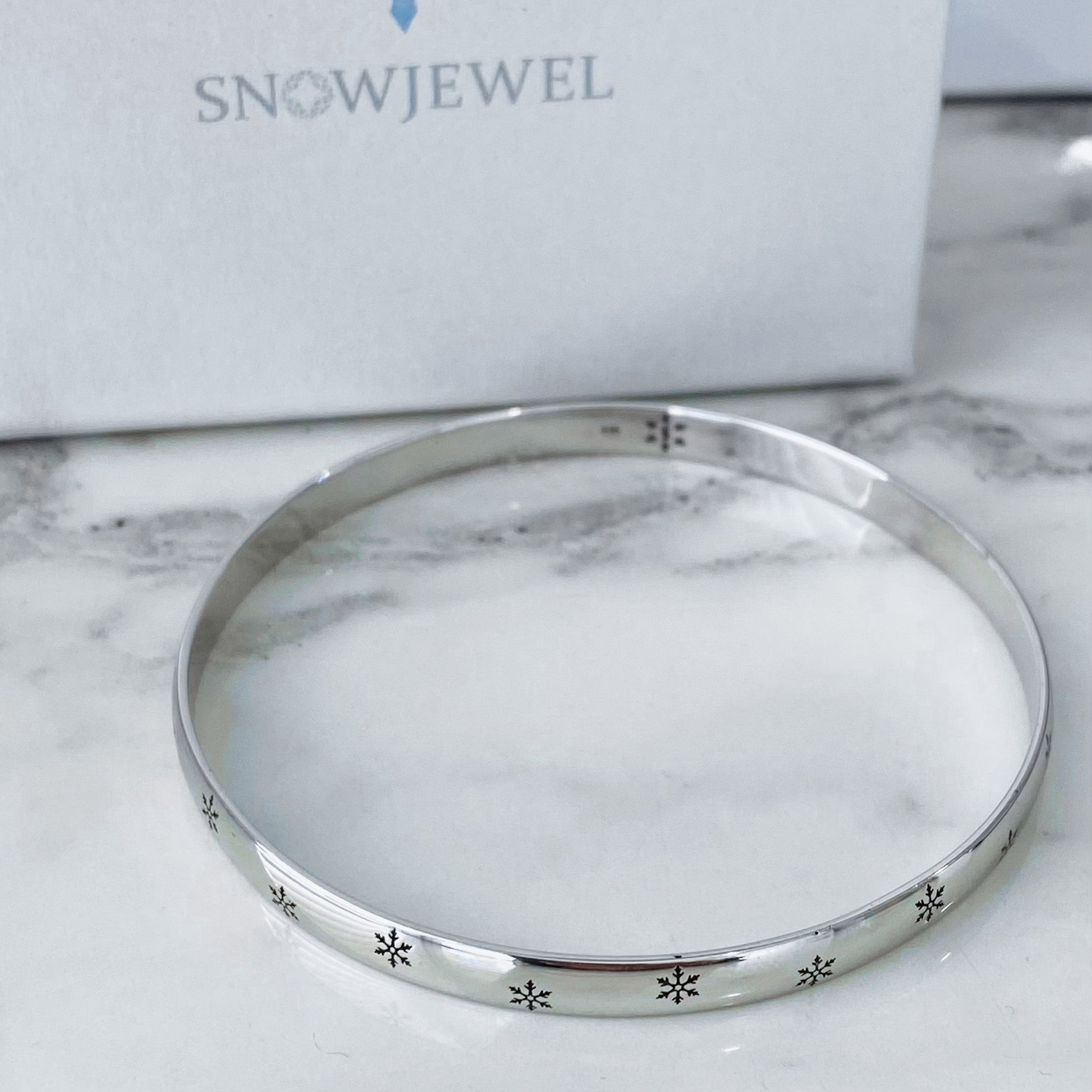 Sterling Silver Snowflake Bangle with Engraved Snowflakes